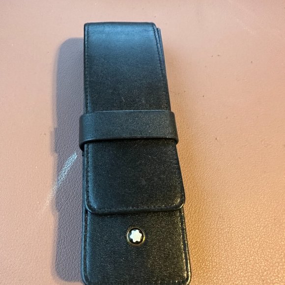 2 Mont Blanc Pens and a Mont Blanc Pen Holder - Picture 2 of 8